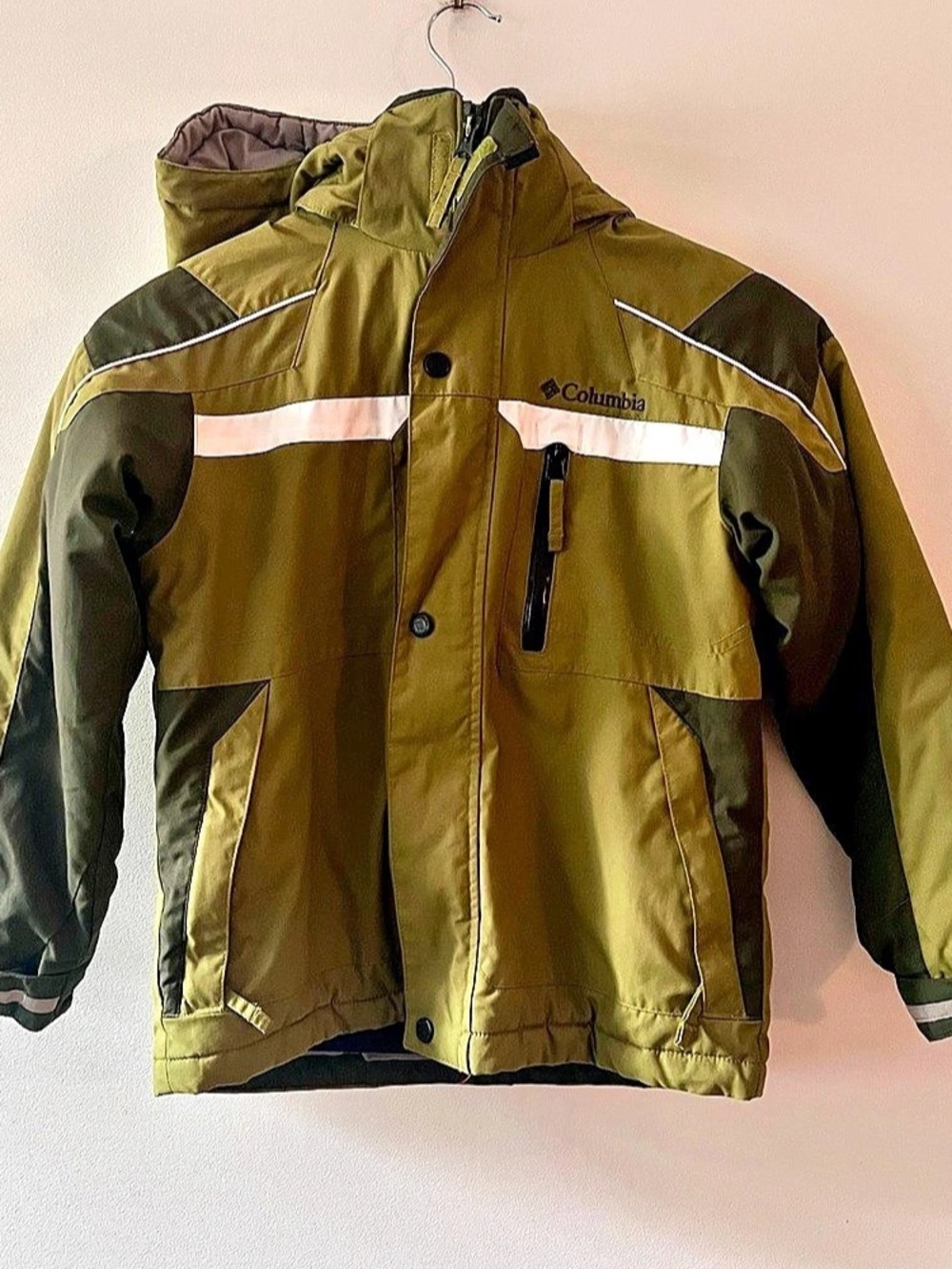 Columbia Kids Green Winter Ski Snowboard Coat Snow Pockets Snow Bin Kids Youth 8